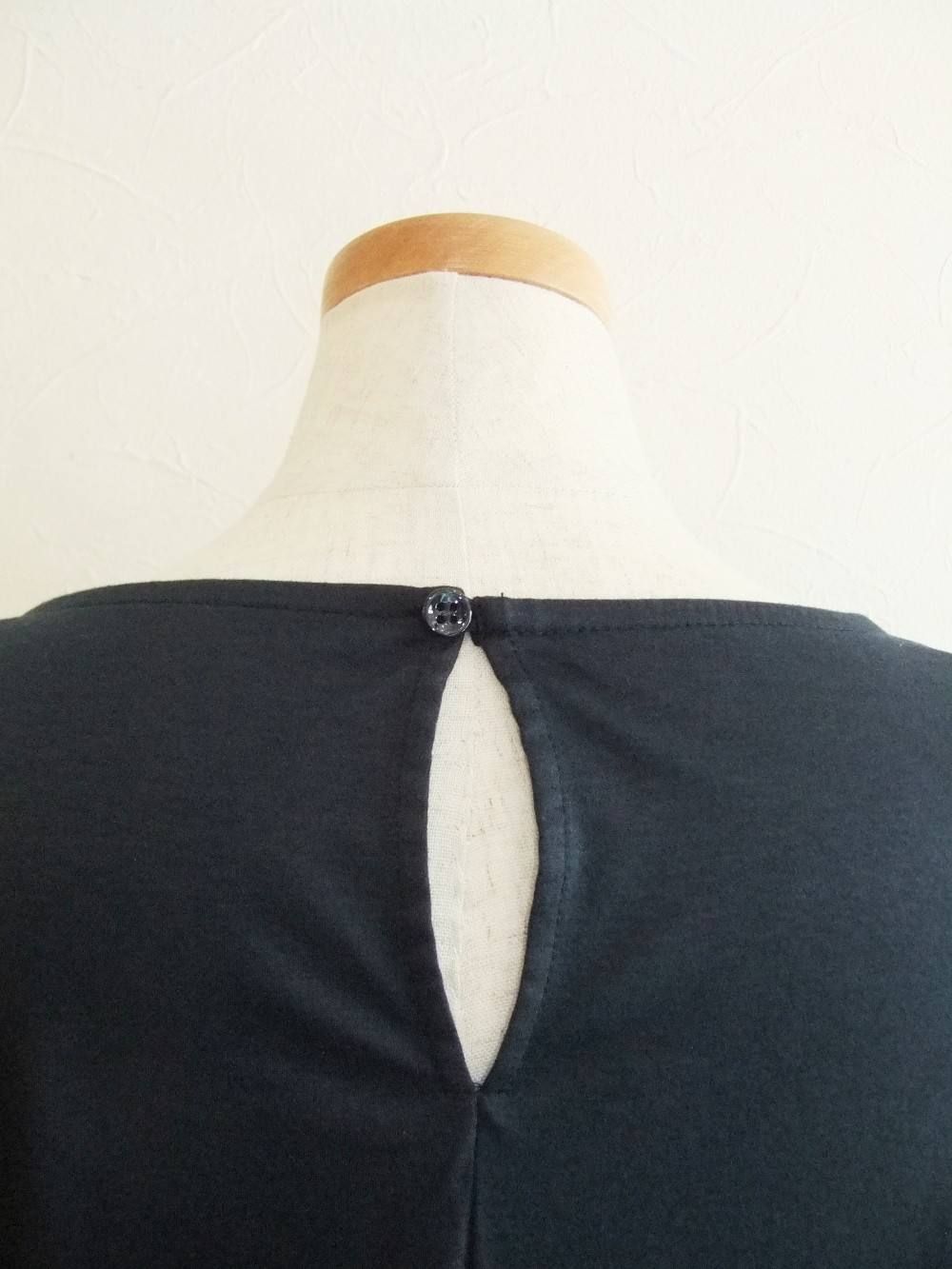 FLARE SLEEVE PULLOVER