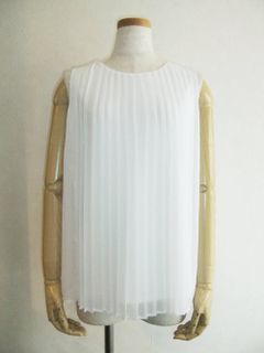 PLEAT PULLOVER
