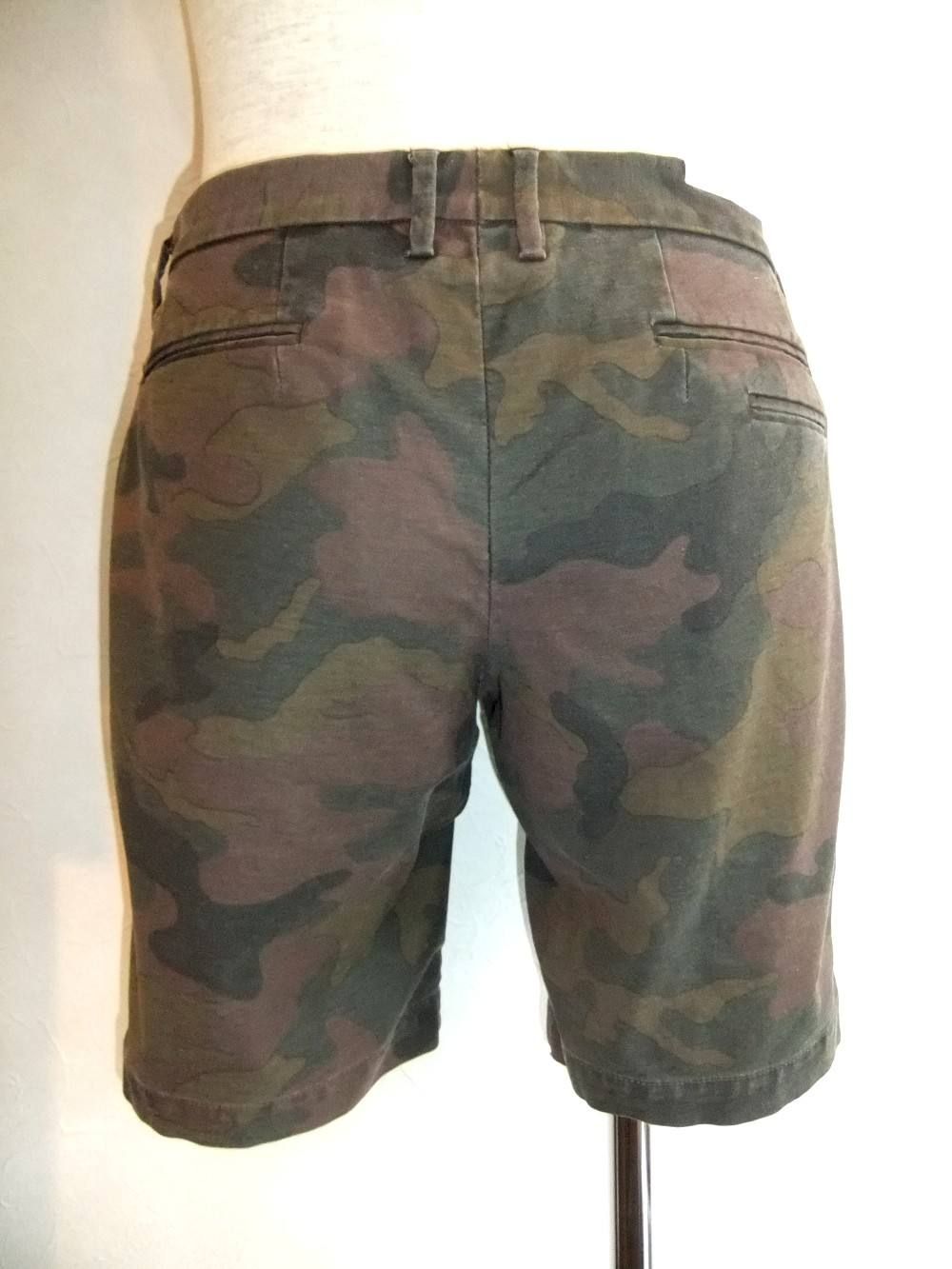 SHORT TROUSER CAMO