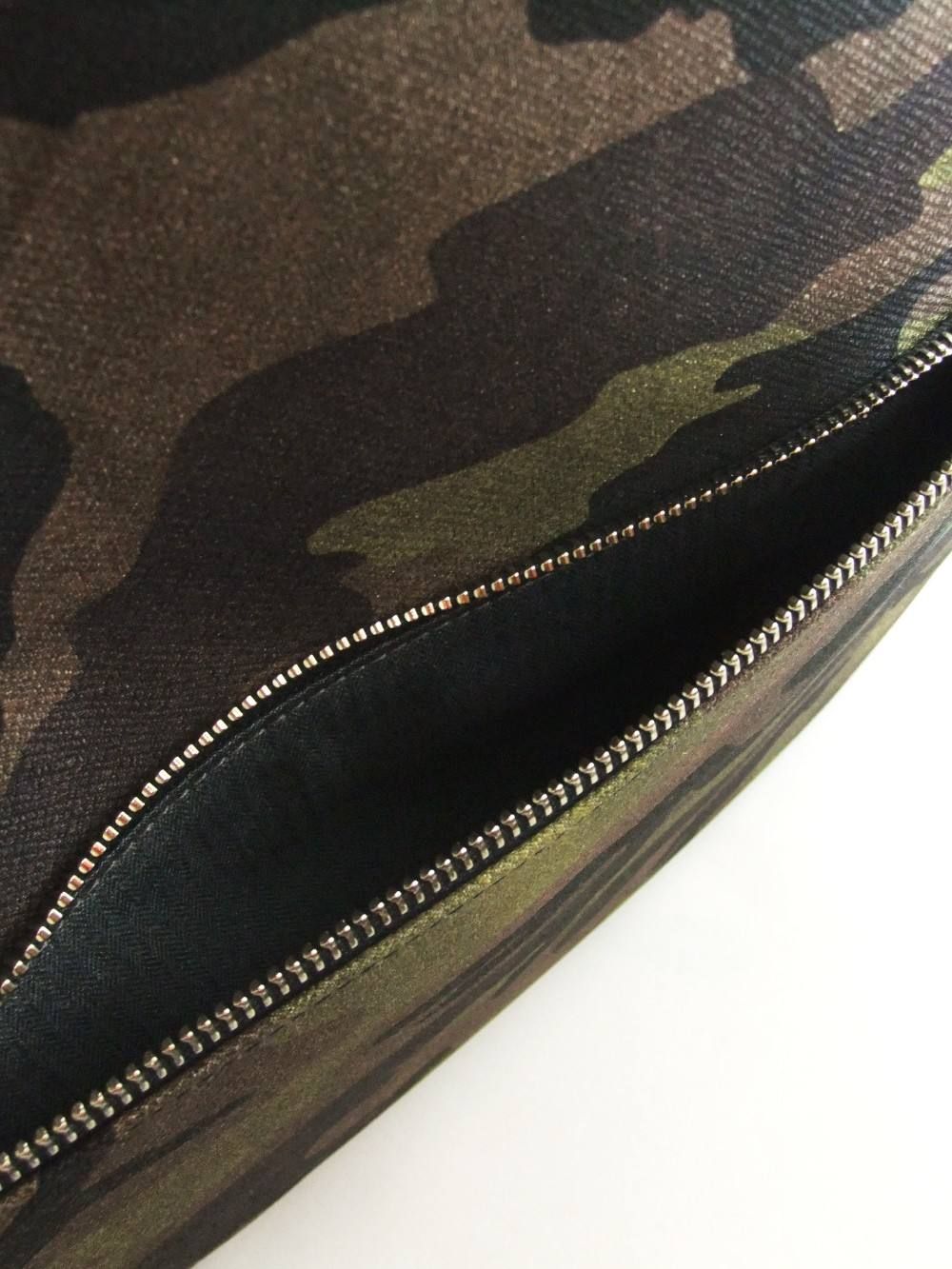 CLUTCH BAG (Camo×Black)