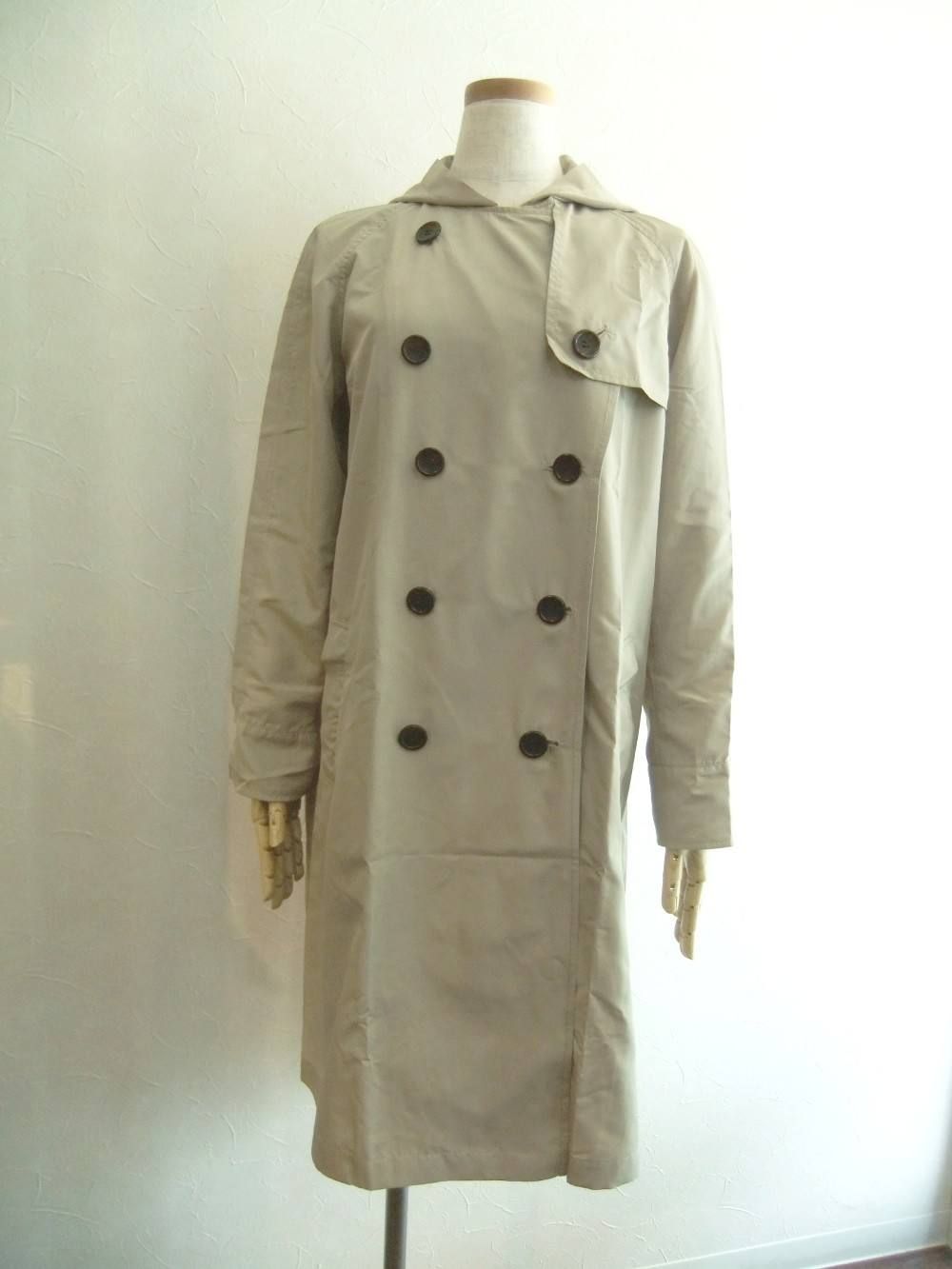 RAIN COAT