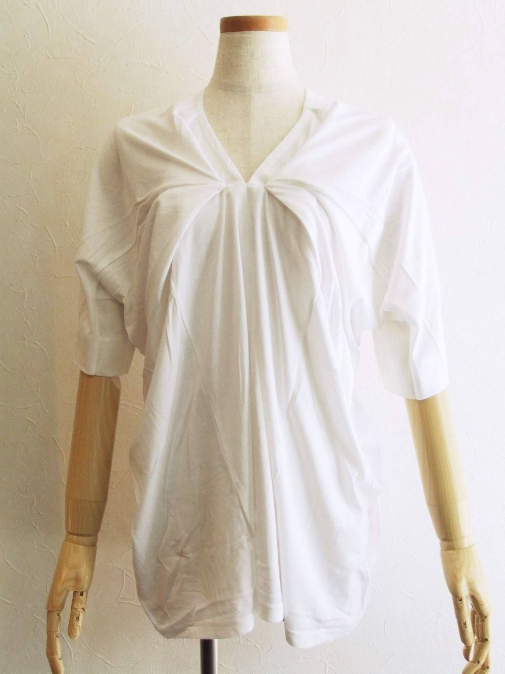 BLANC basque (ブランバスク) 変形 デザイン Vネック Tシャツ