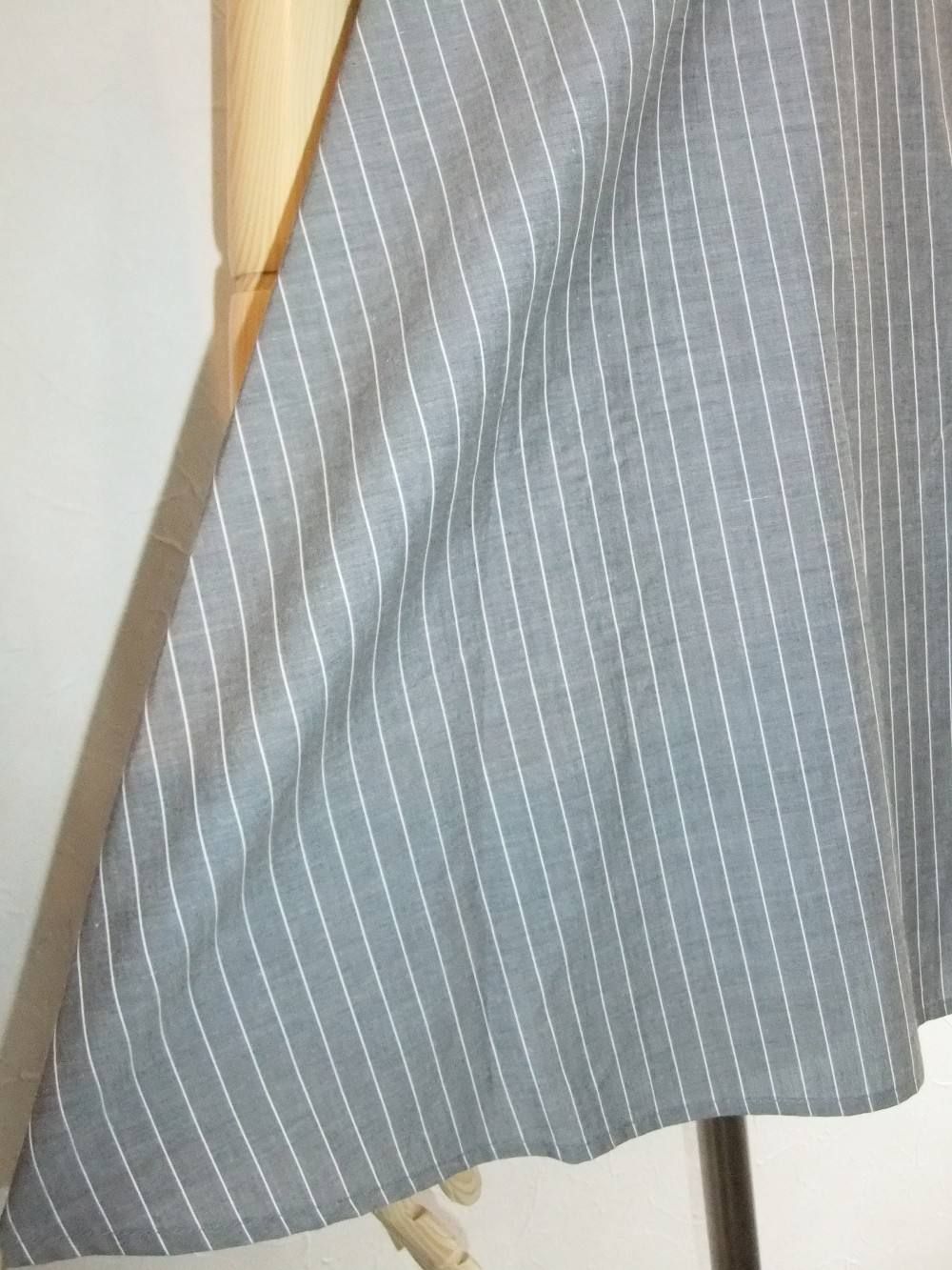STRIPE NO SLEEVE BLOUSE