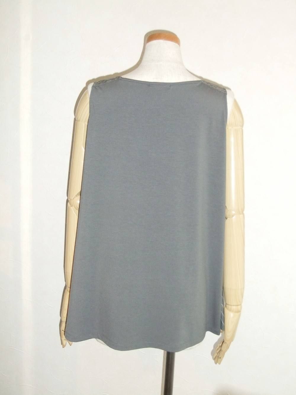 STRIPE NO SLEEVE BLOUSE