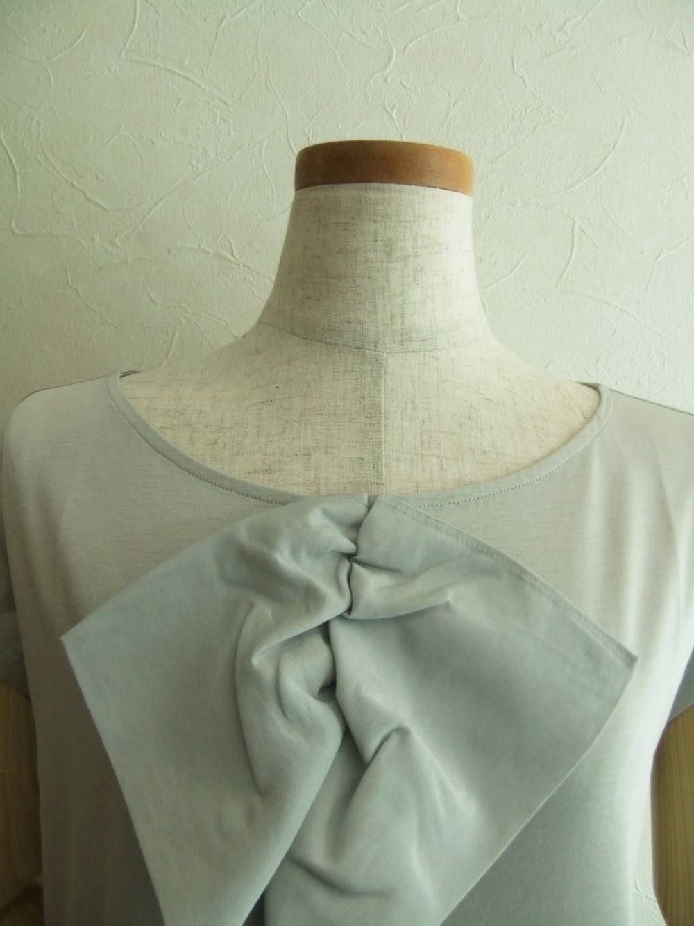 CENTRE DESIGN DETAILS CUT SEW BLOUSE