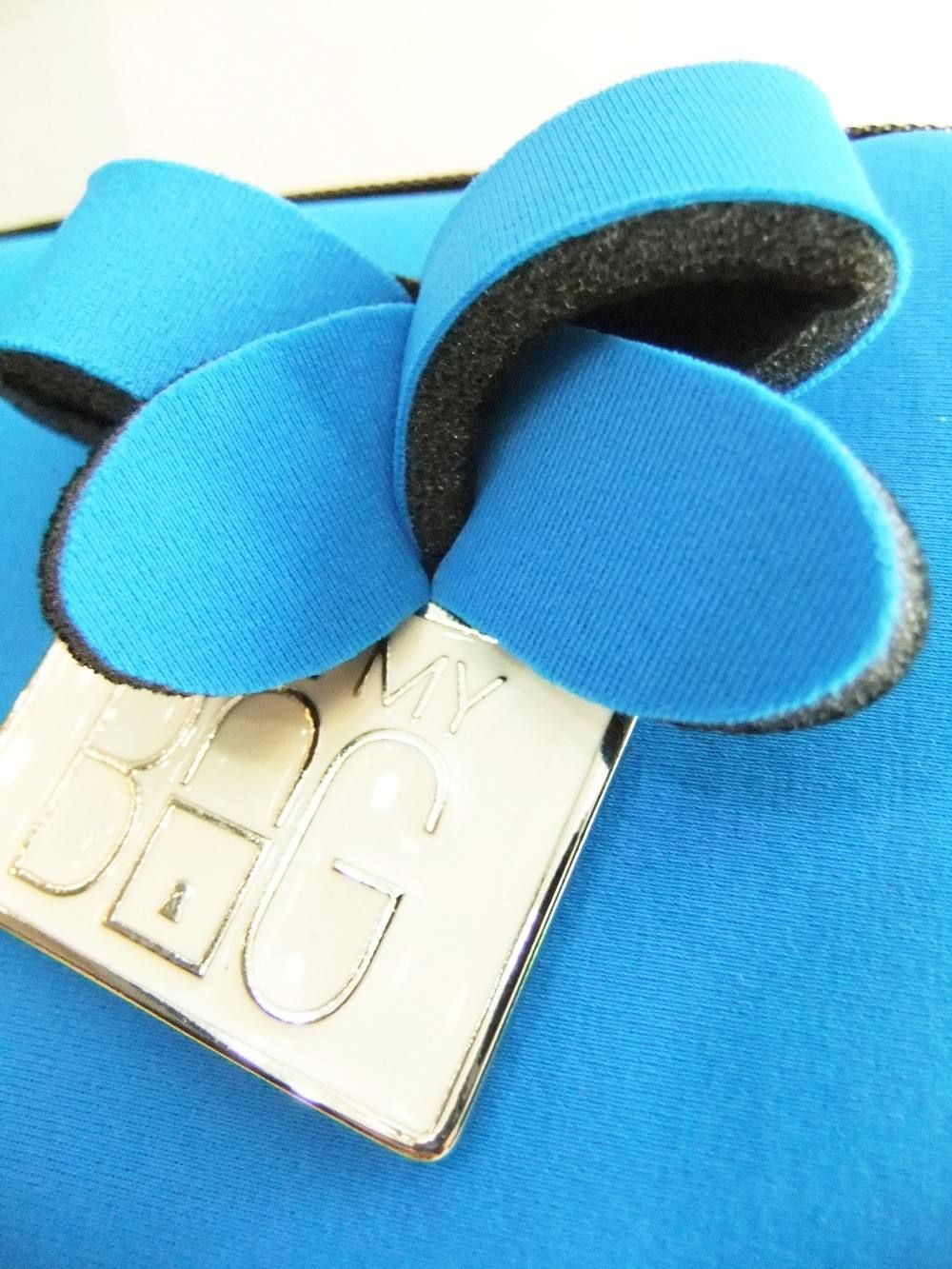 POUCHES BIG BOW ( NEW BL CH)