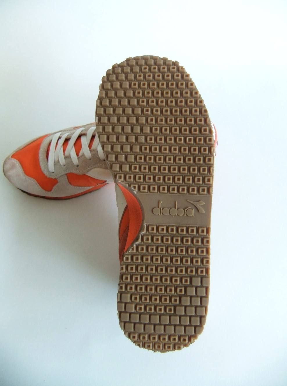 TRIDENT STUDS L.E.