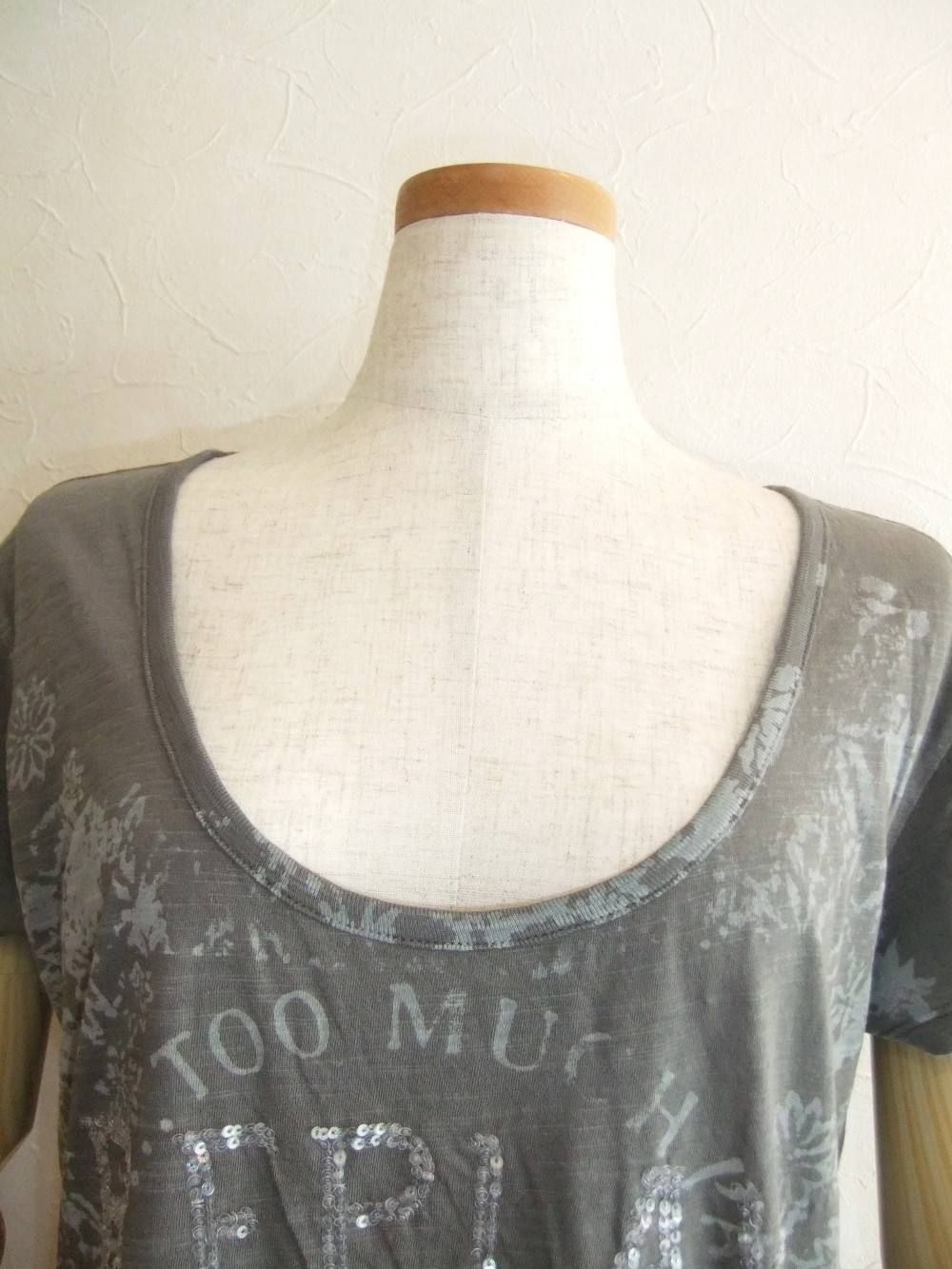 SHORT SLEEVE T-SHIRT