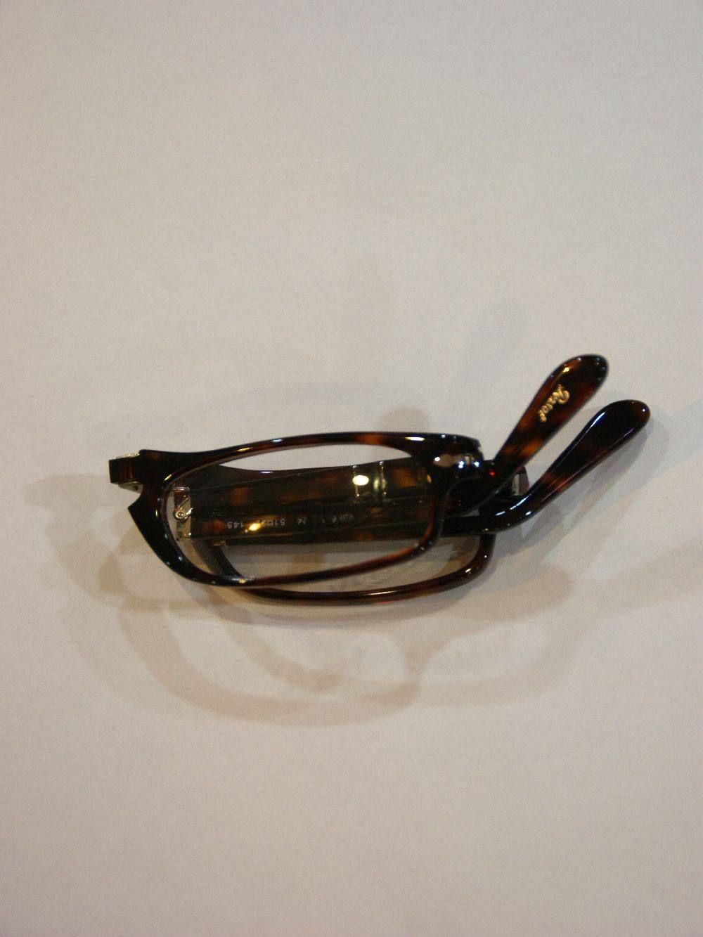 sunglasses   1P02886V