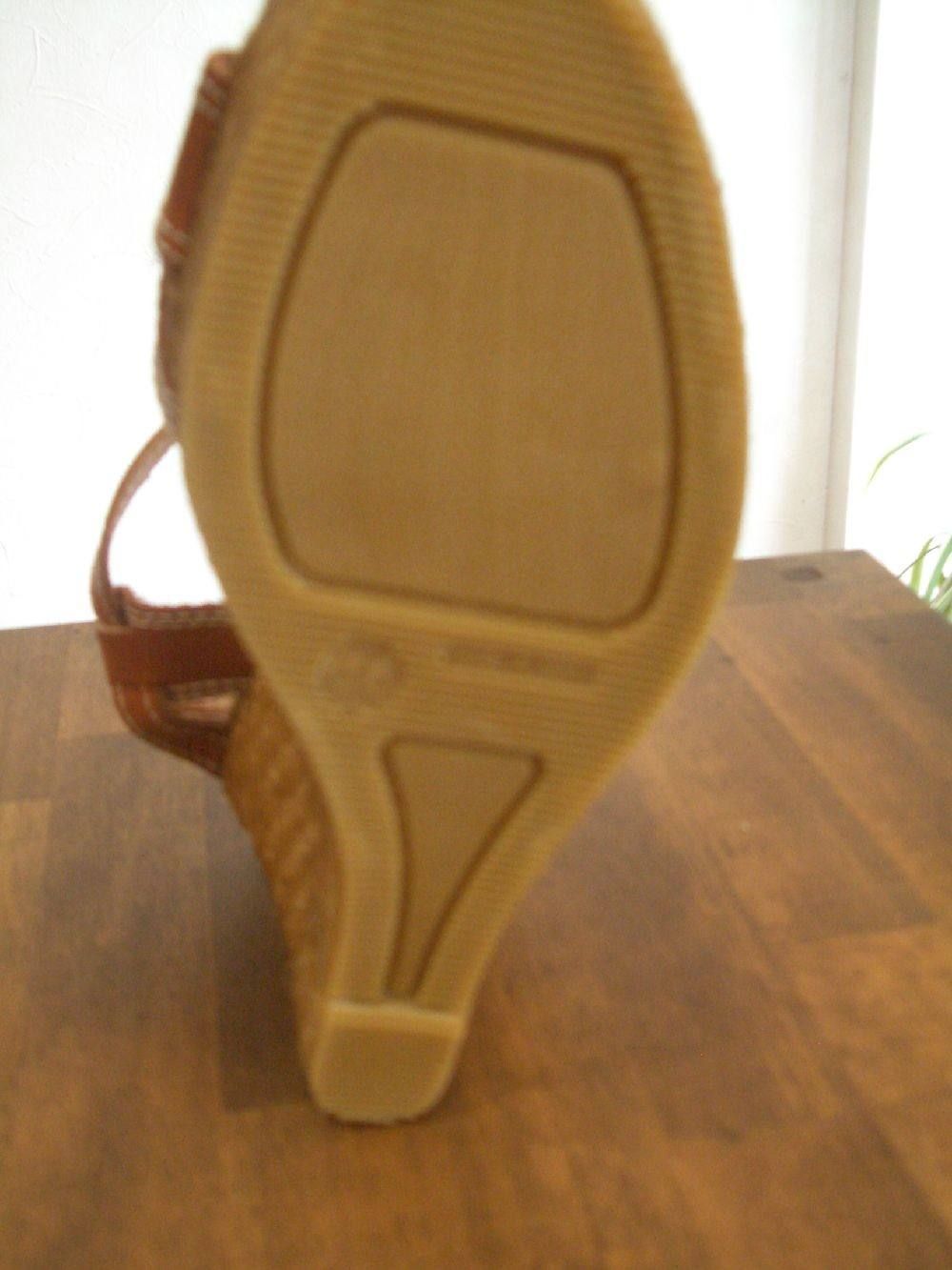 Sandal Quack