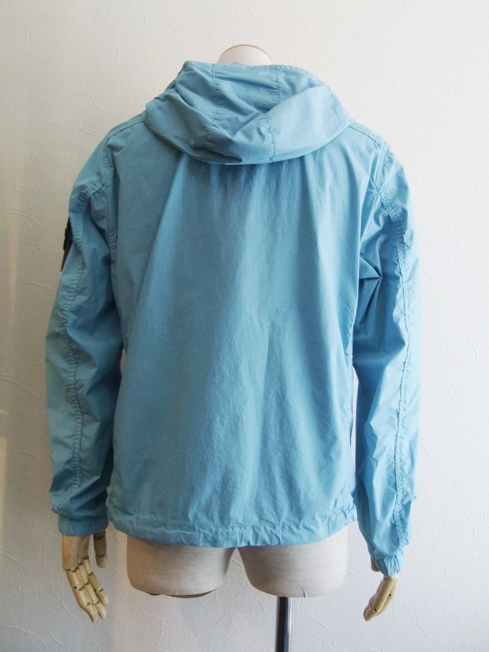 ストーンアイランド フード付きジャケット 青 STONE ISLAND(ストーンアイランド) 24SS Supima Cotton Twill
