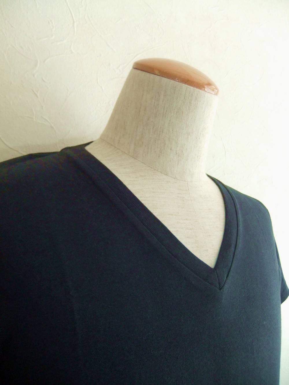 V-NECK S/S T-SHIRT