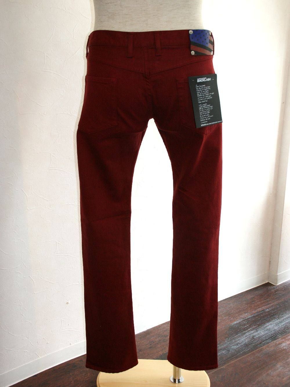 TARANTVLA  RED