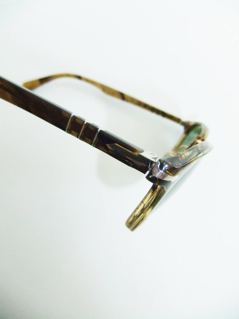 Persol      PO  3110S  10214E-49