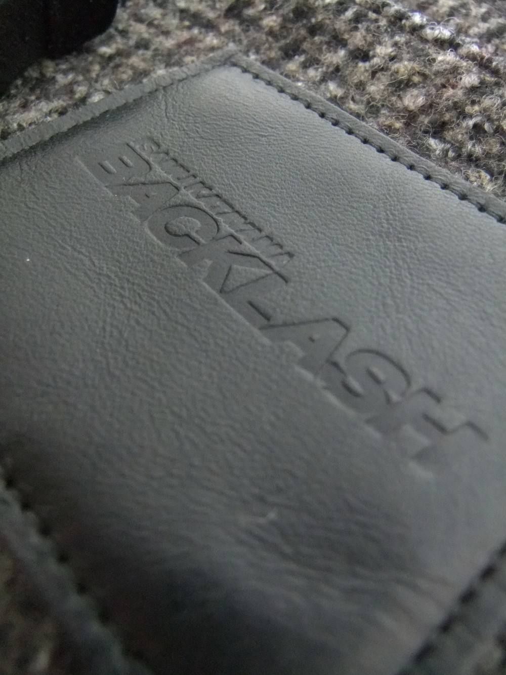 THE MAILMAN  213-01(GRAY)