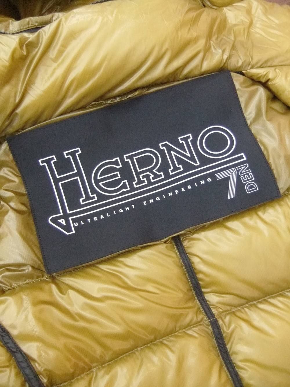 HERNO (ヘルノ) ウルトラライト ダウン ブルゾン