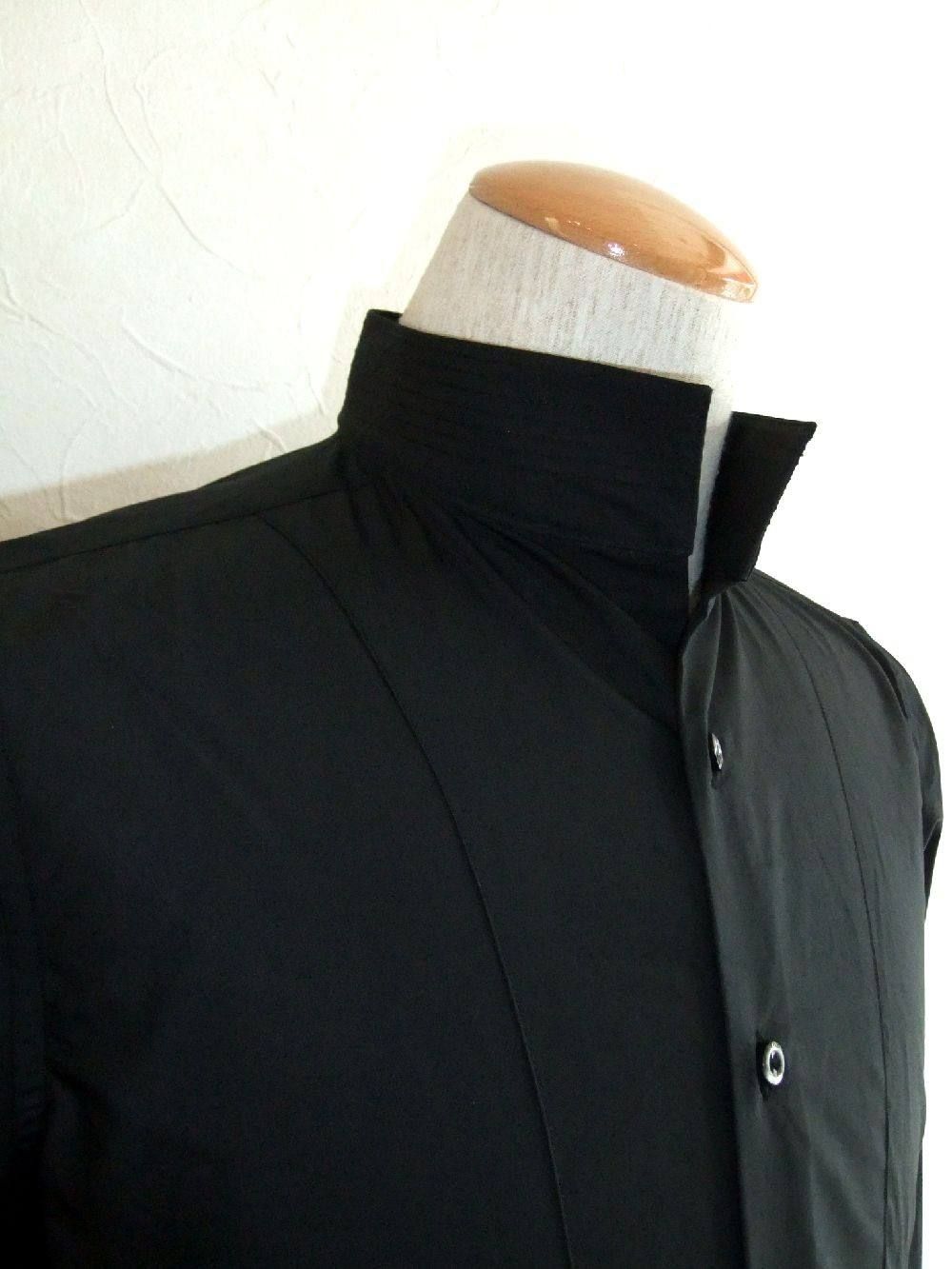 WING COLLAR WITH FRONT PANEL