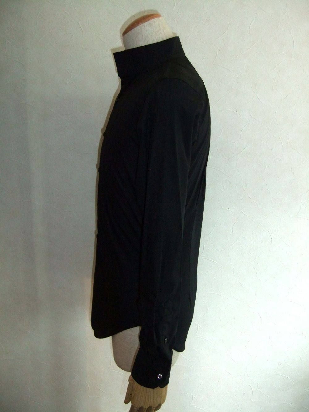 WING COLLAR WITH FRONT PANEL