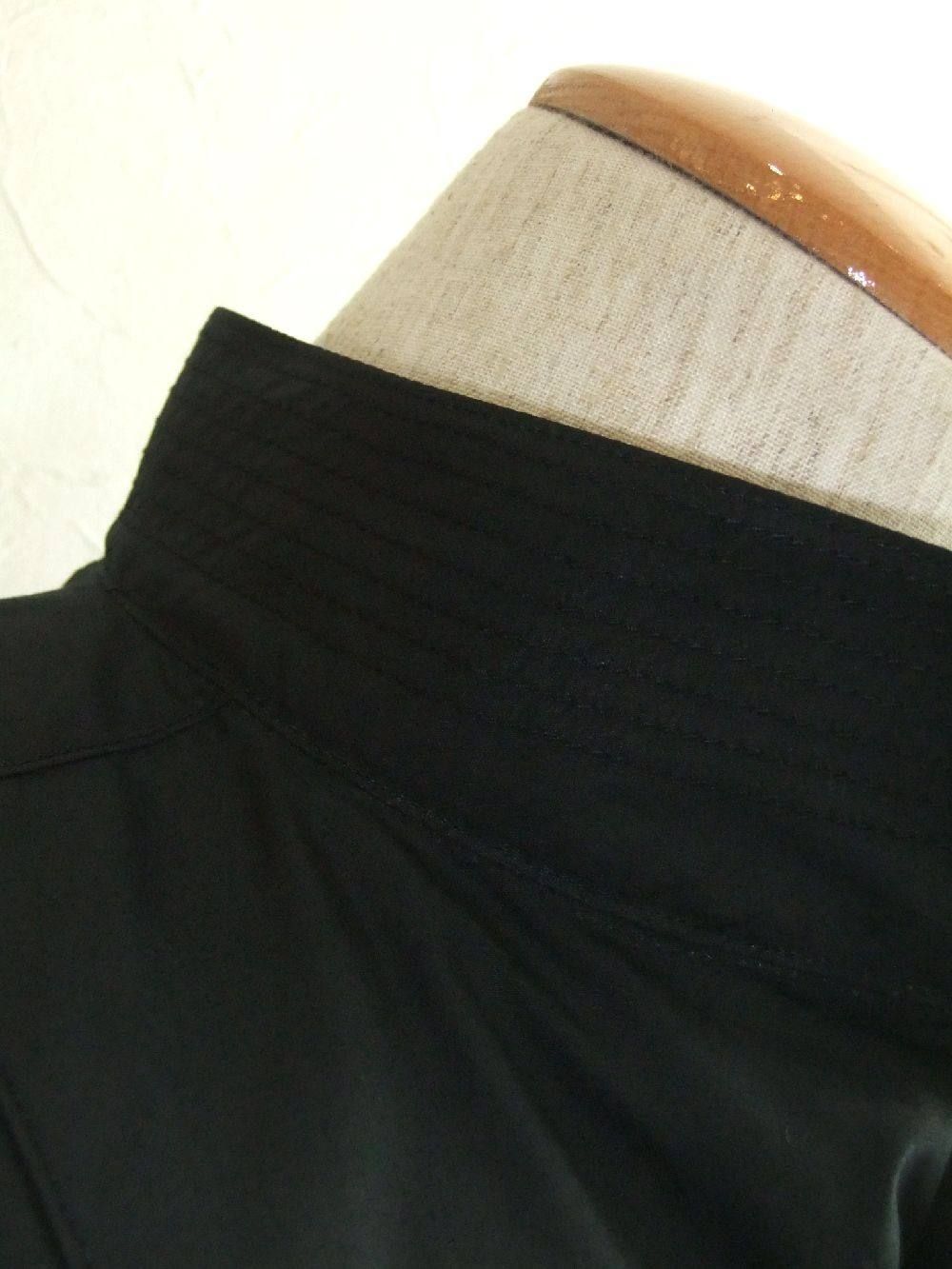 WING COLLAR WITH FRONT PANEL