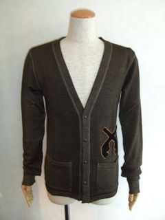 PISTOL EMBLEM WAPPEN CARDIGAN