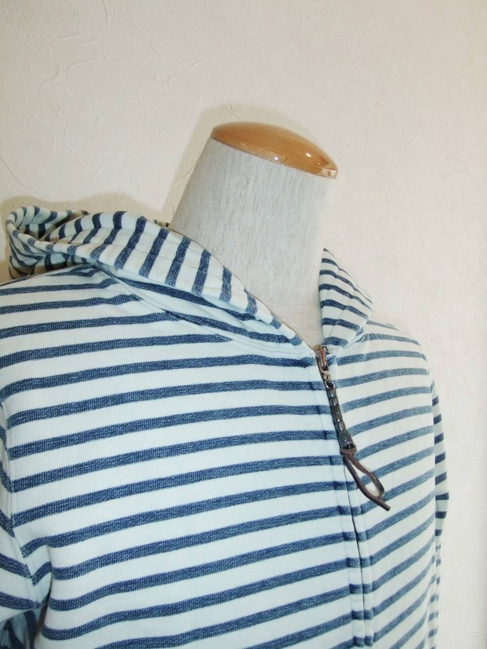 INDIGO BORDER ZIP UP HOODIE