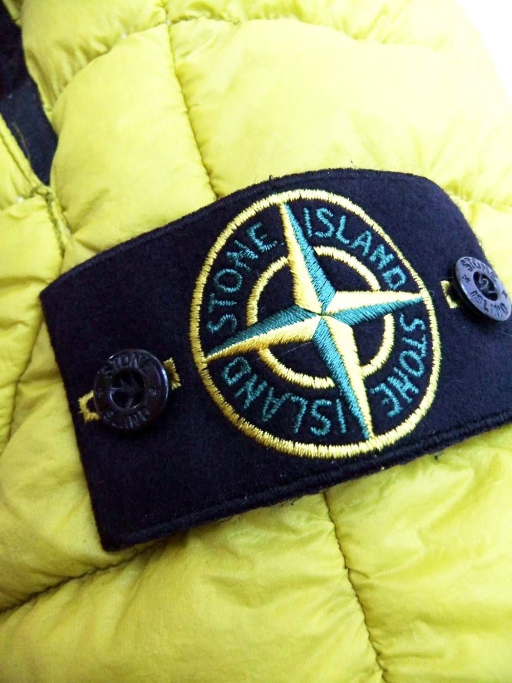 STONE ISLAND (ストーンアイランド) ダウンベスト イエロー