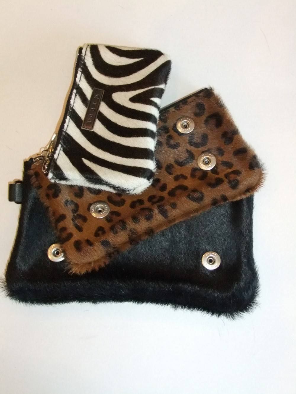 HAIR CARF POUCH