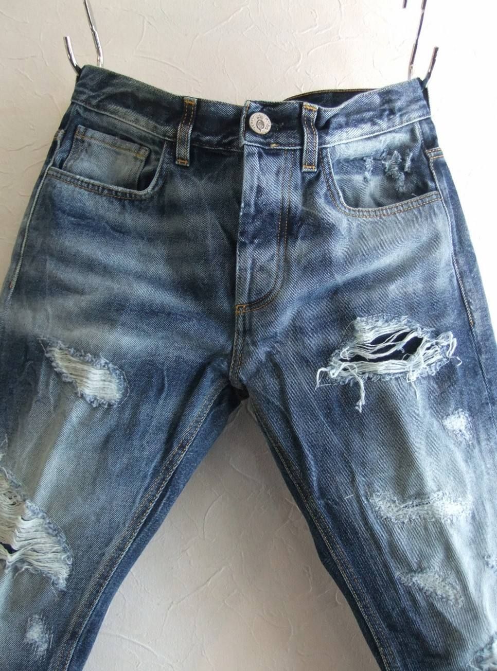 DAMAGE JEANS