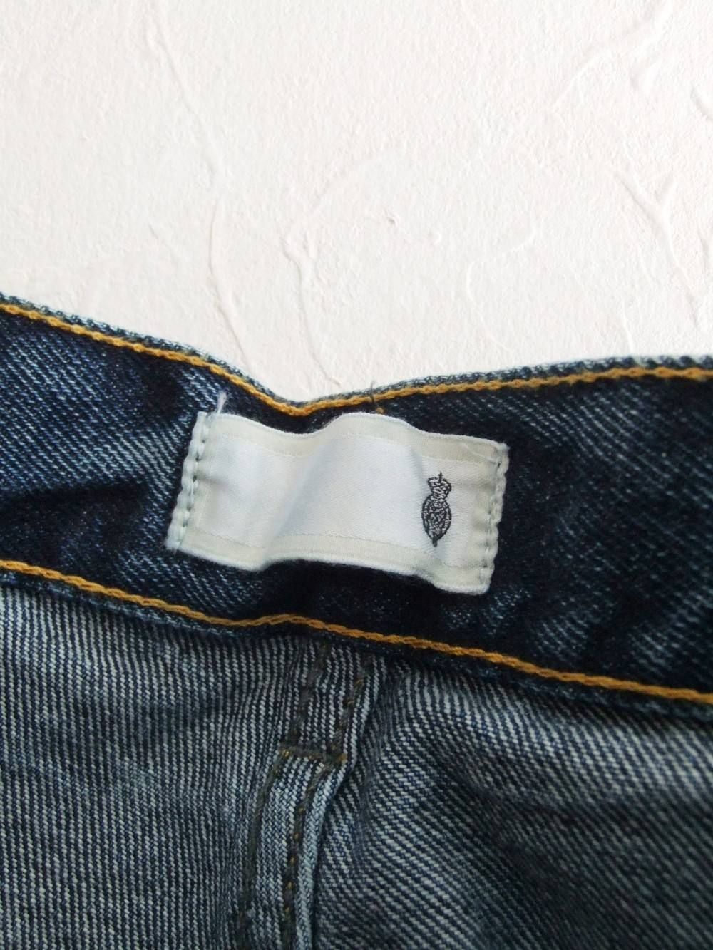 DAMAGE JEANS