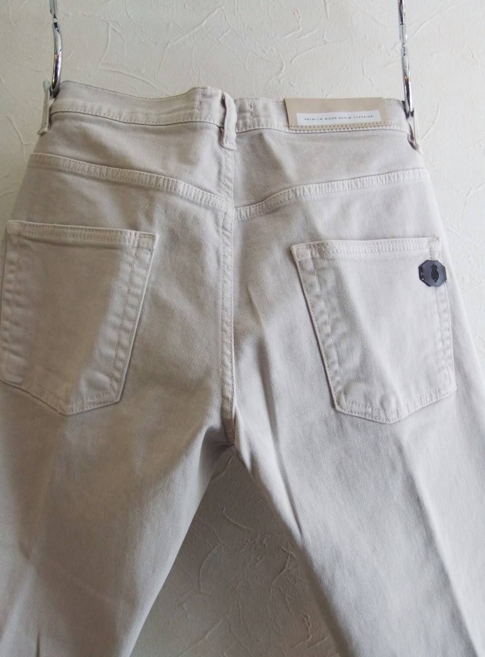 STRAIGHT PANTS