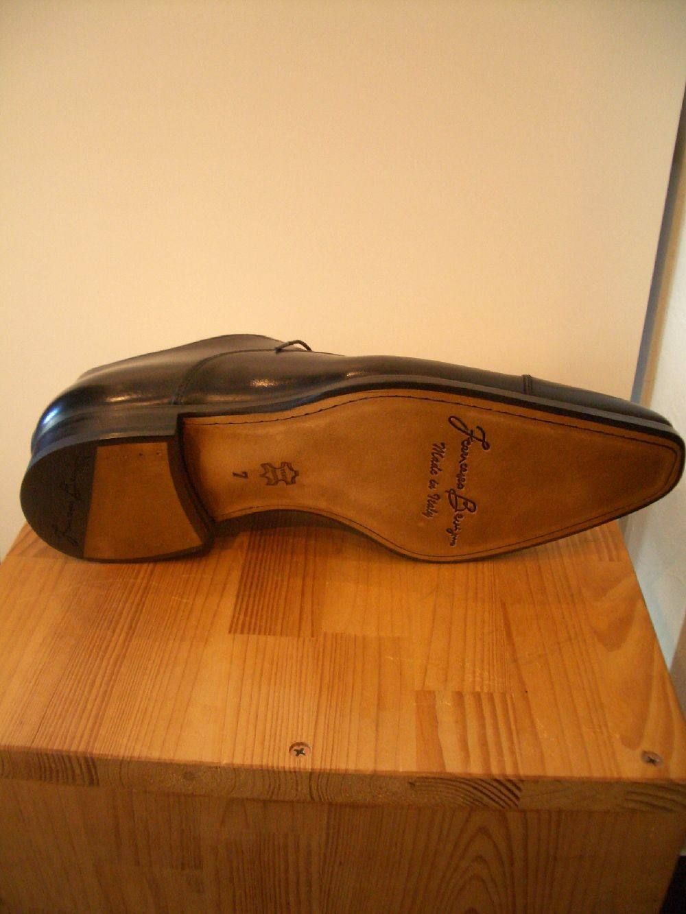 London G1194-LU11F (Black)