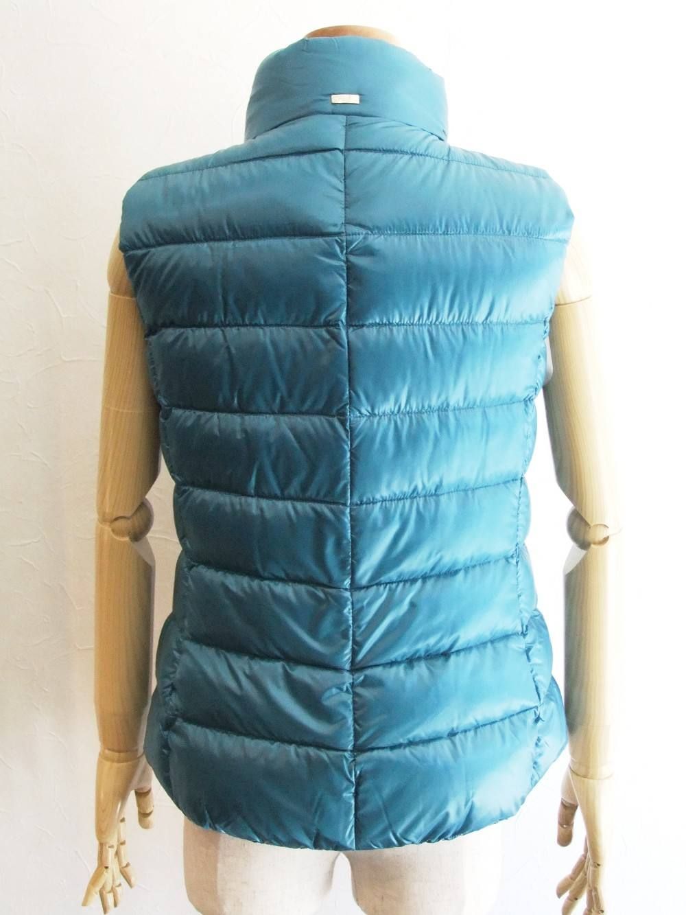 DOWN VEST