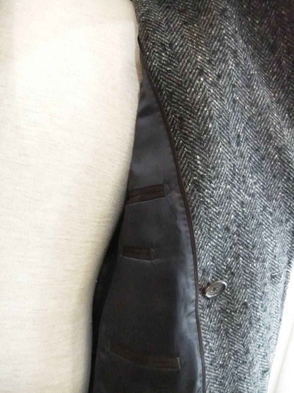 LARDINI (ラルディーニ) ヘリンボーン ダブル チェスター コート