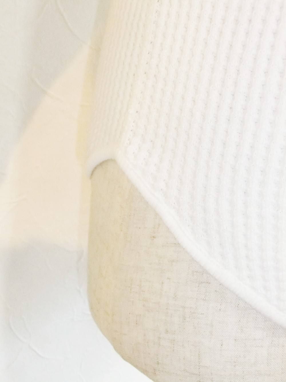 WAFFLE CREW NECK SWEAT (WH)