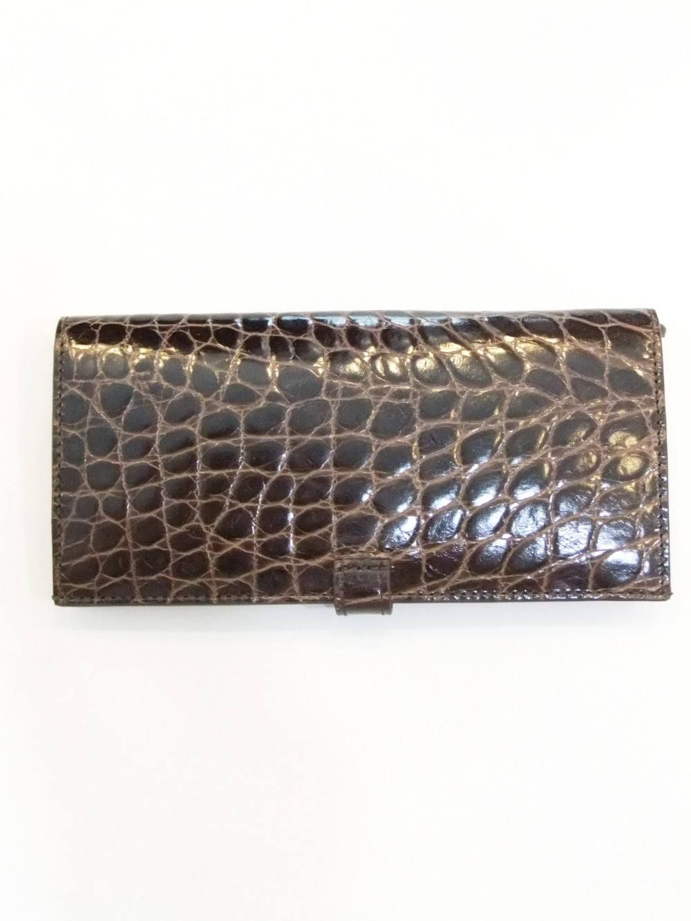 ELONGATED WALLET WITH TAB
