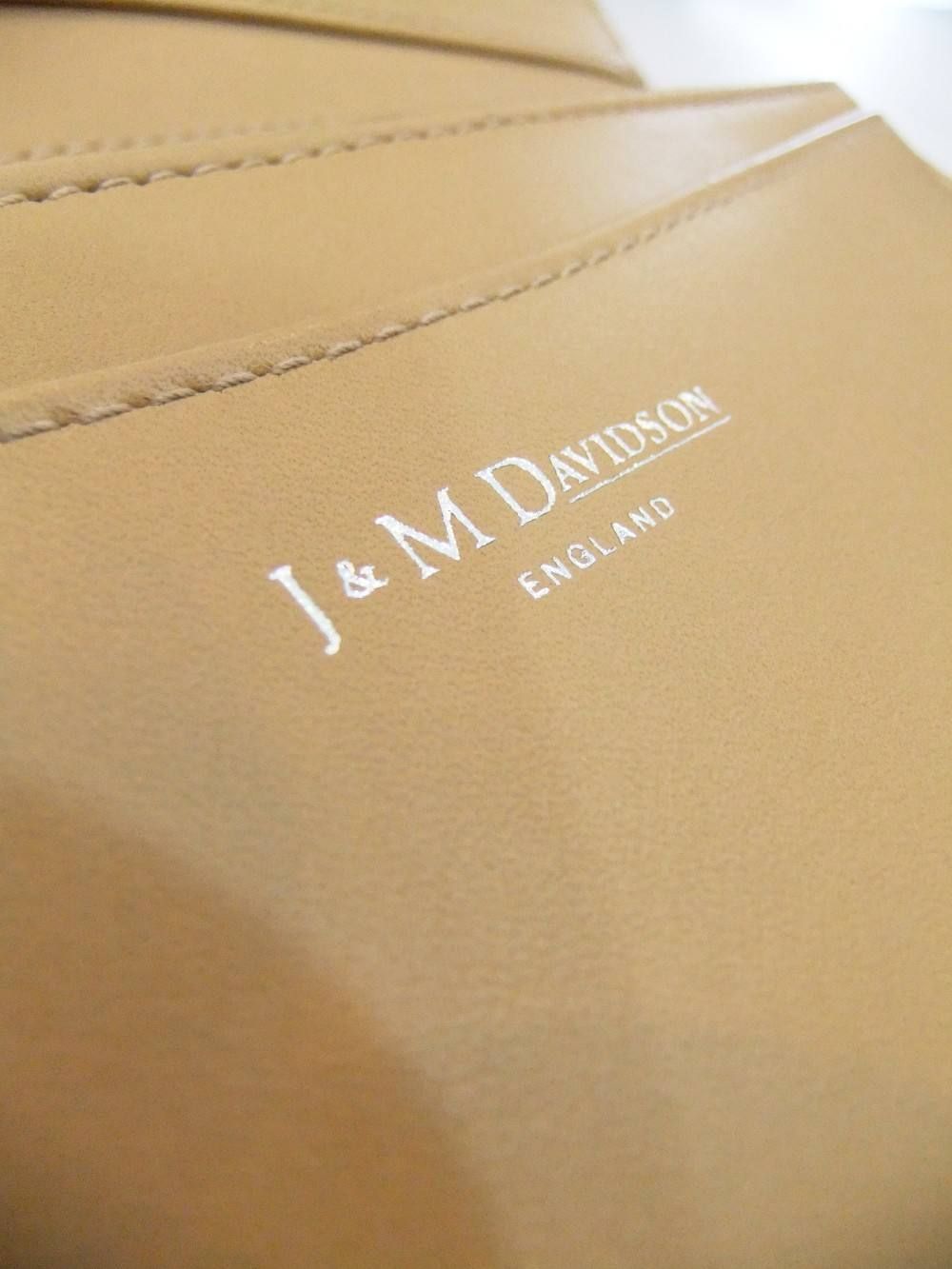 ELONGATED WALLET WITH TAB