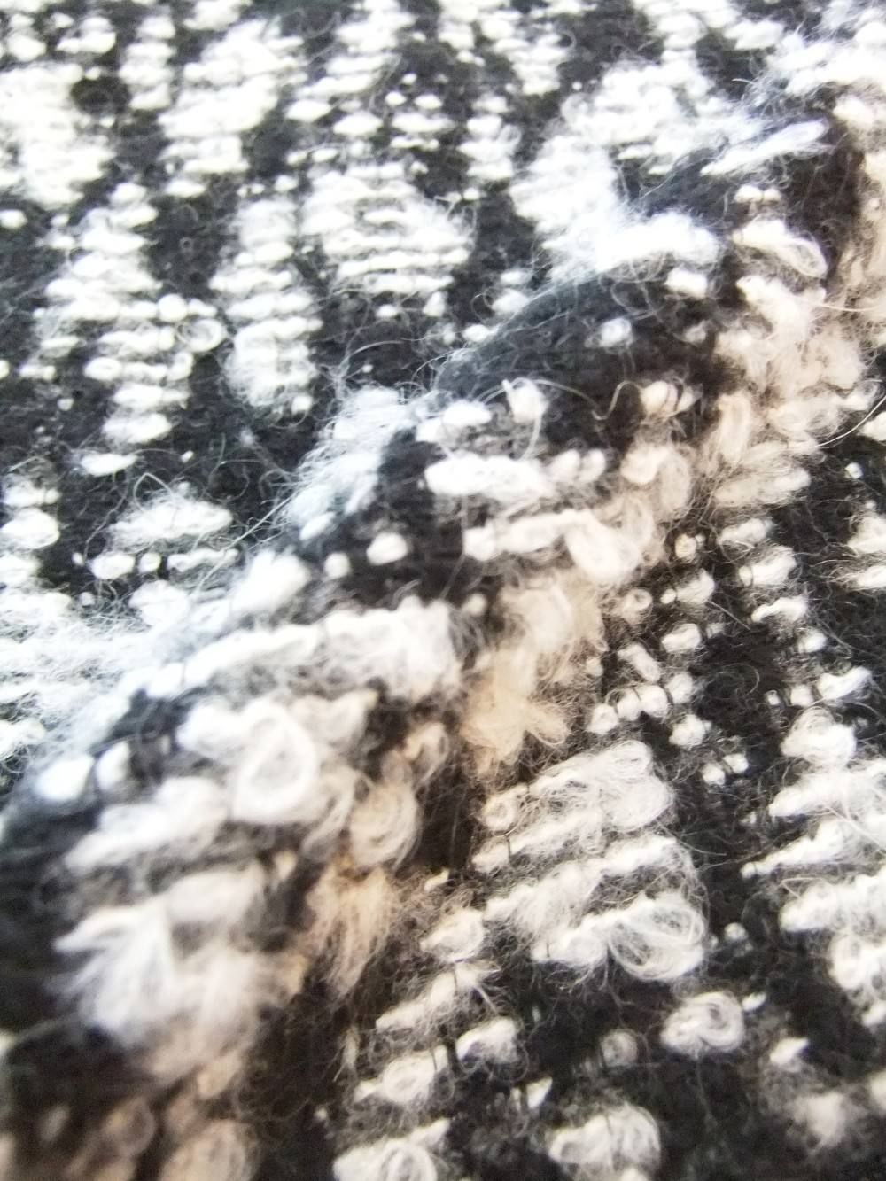 KNIT JACQUARD STOLE