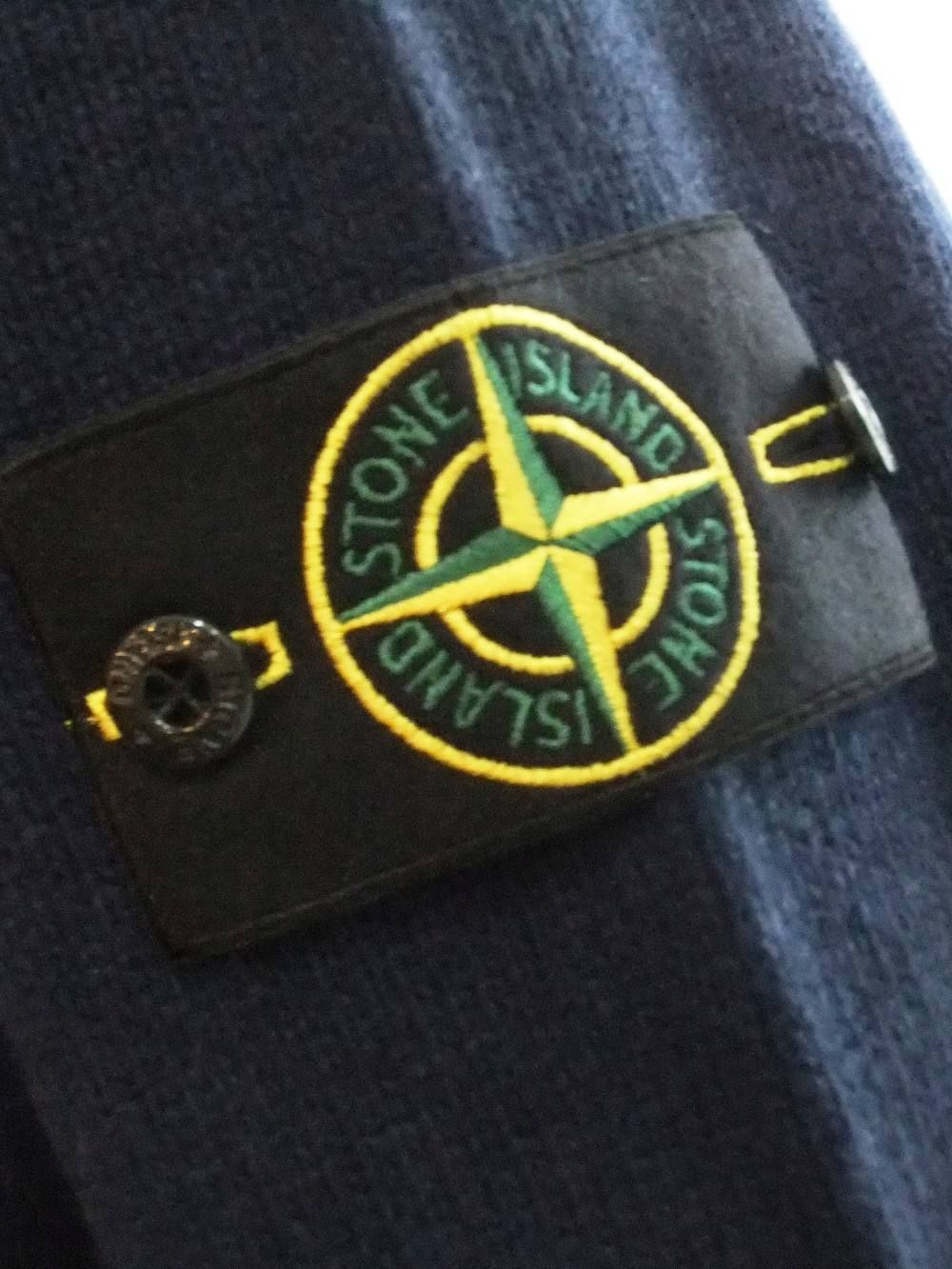 STONE ISLAND (ストーン アイランド) ネイヴィー ニット パーカー