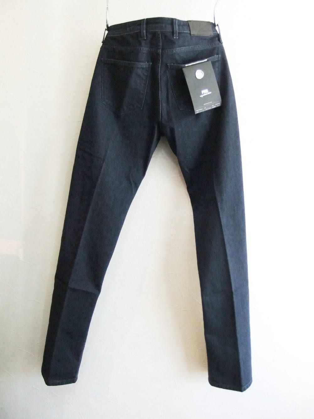 EXCLUSIVE COLOUR DOTS INSIDE PRINTED STRETCH DENIM(ストレッチデニム)
