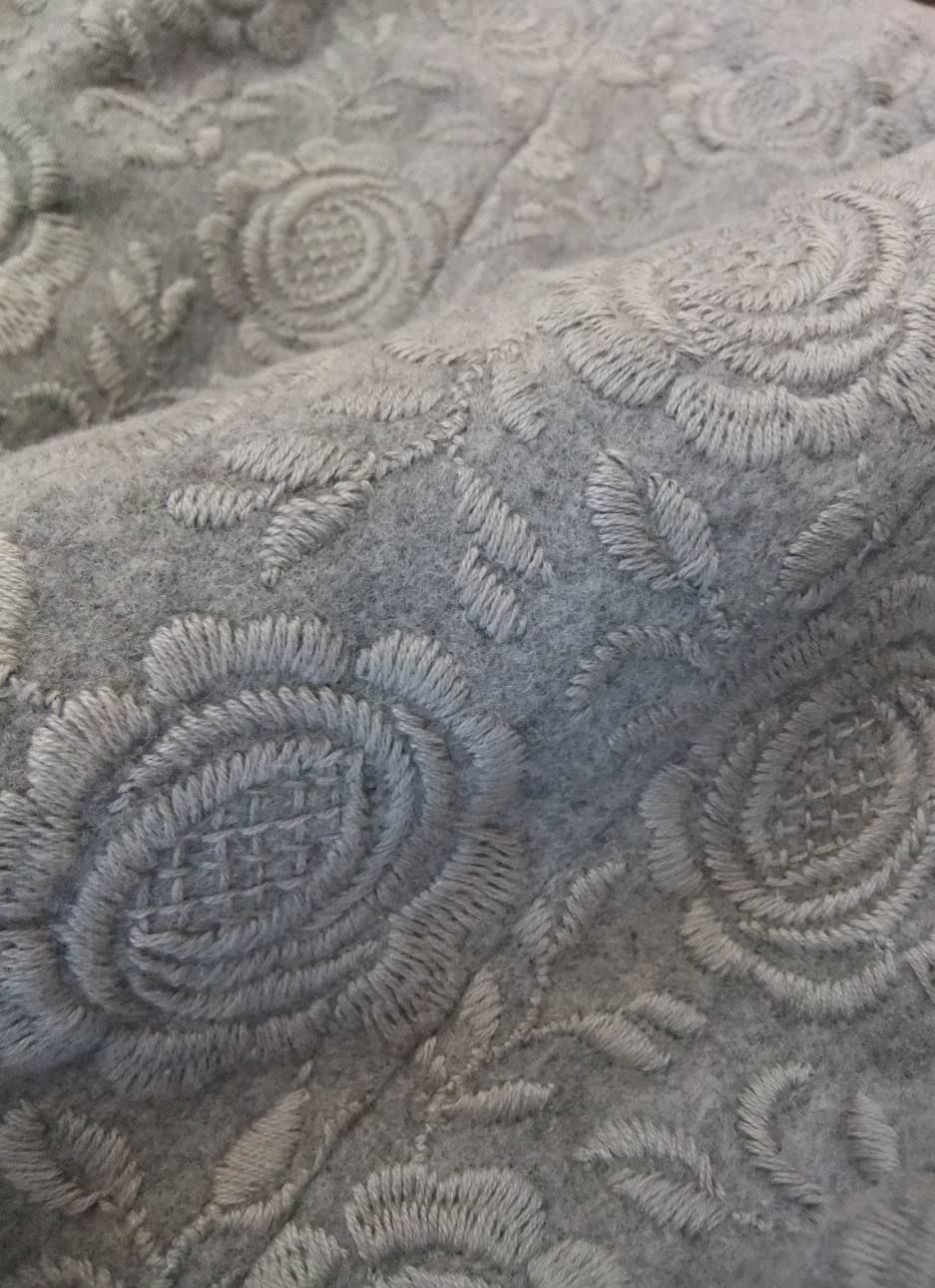 襟付き 花柄刺繍 ミディアムコート