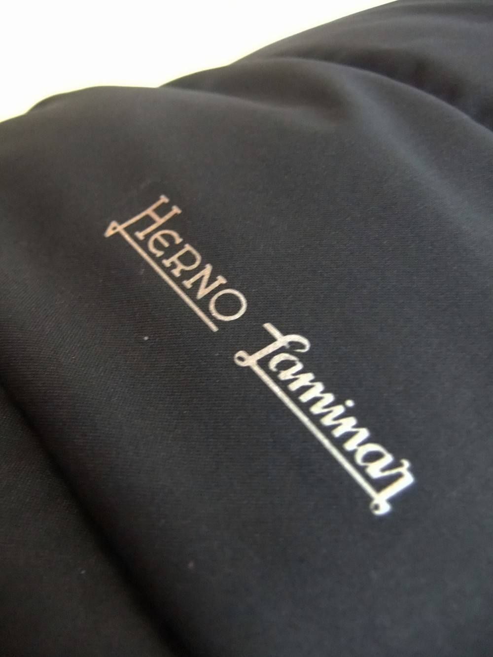 HERNO (ヘルノ) ゴアテックス ダウン ベスト