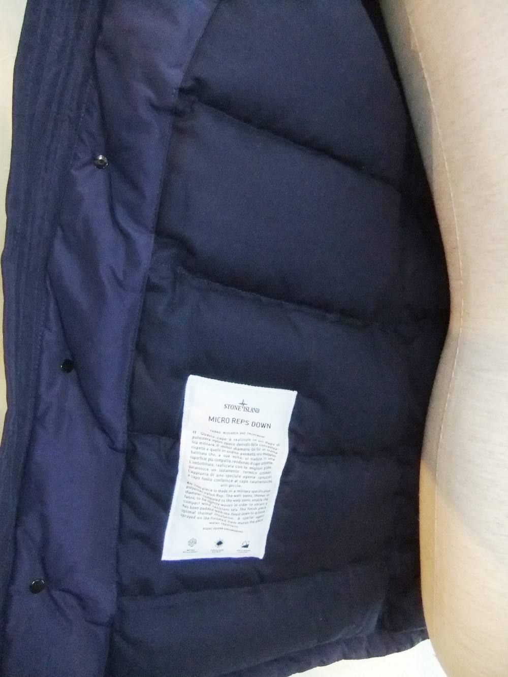 STONE ISLAND (ストーンアイランド) ファー付き ダウン パーカー