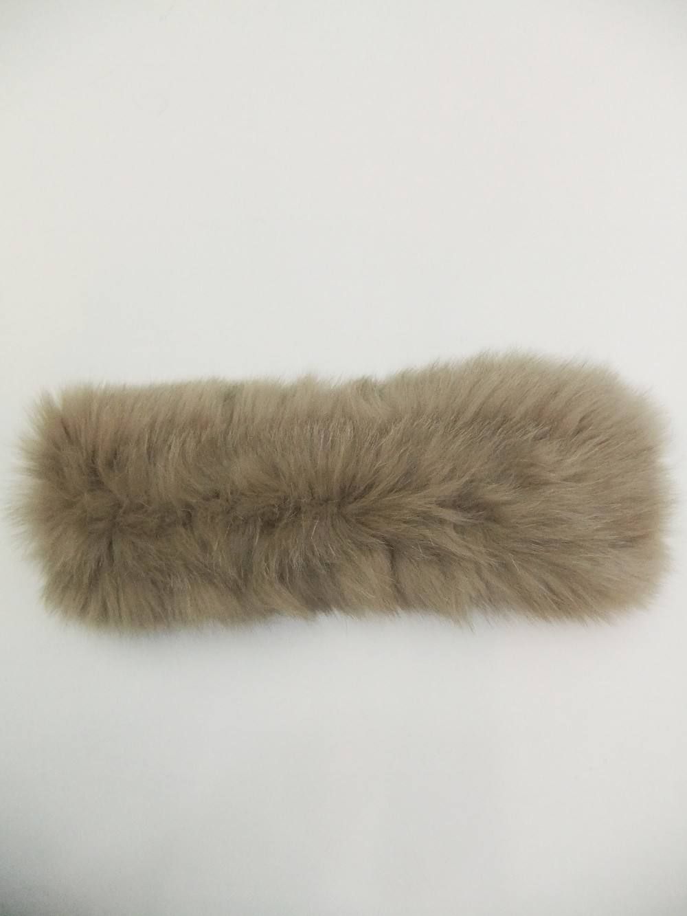 FOX FUR CHECK STOLE