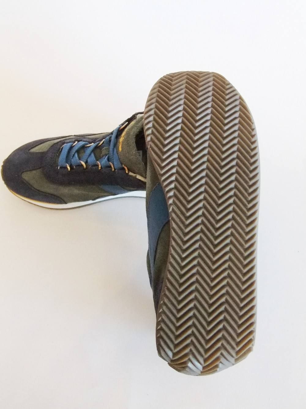 diadora (ディアドラ) レザー スニーカー ネイビー × カーキ