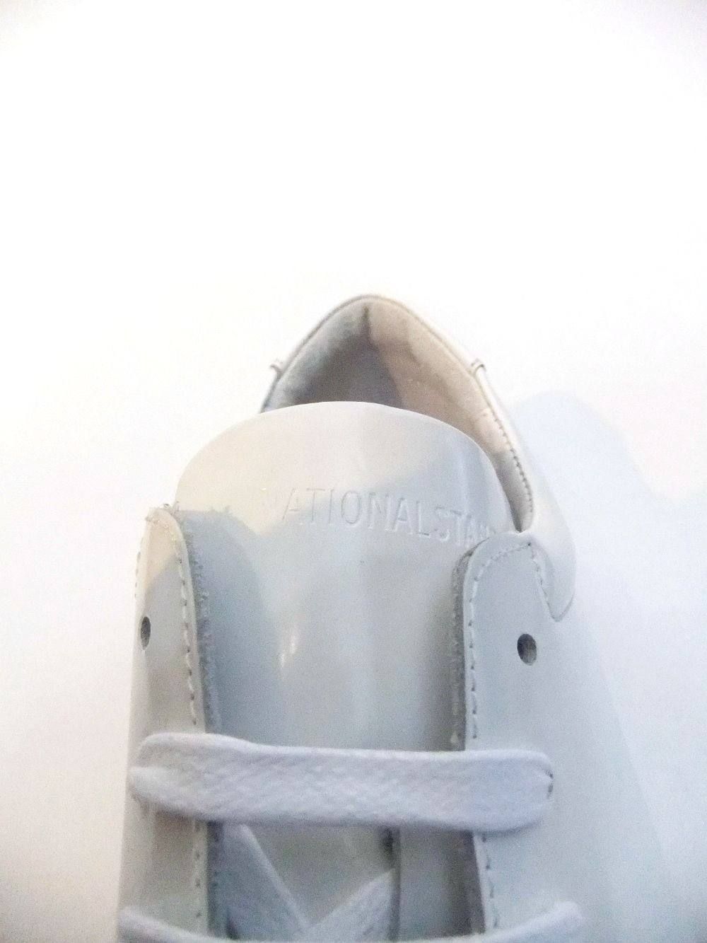 WHITE SPAZZOLATO (ホワイト)