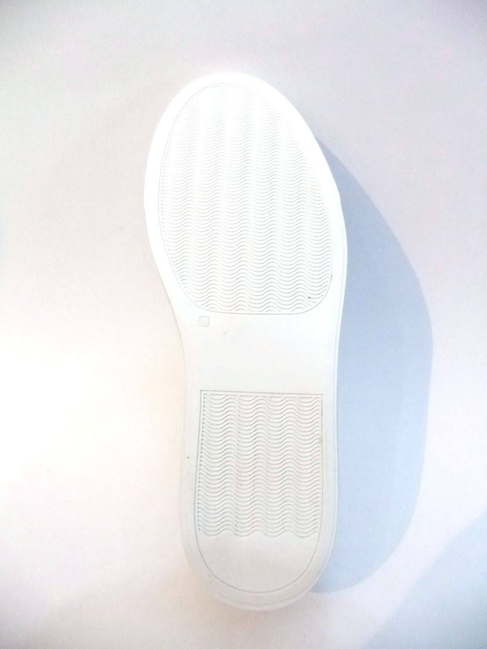 WHITE SPAZZOLATO (ホワイト)