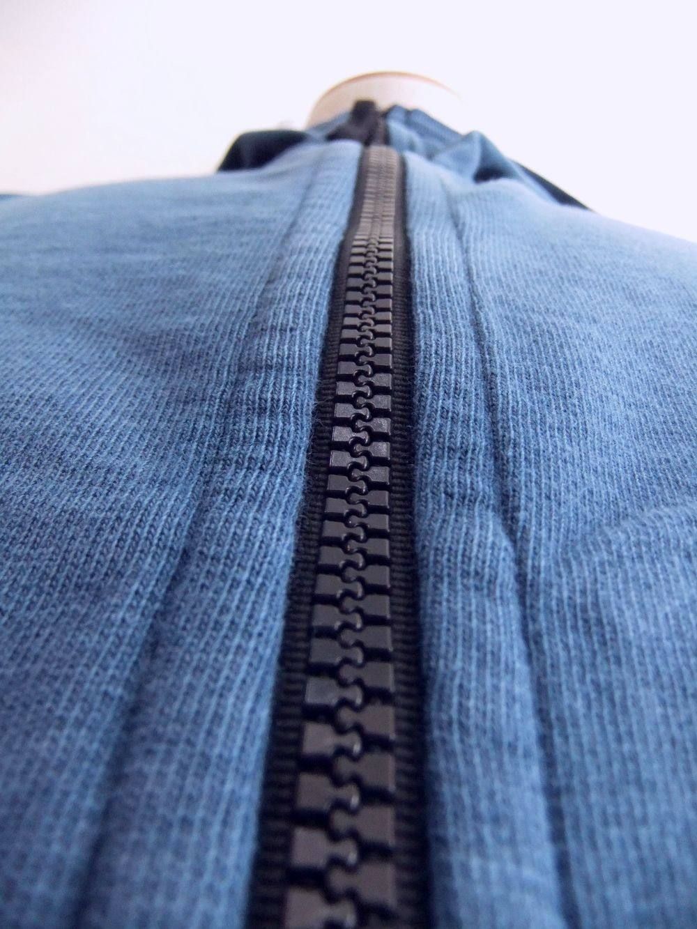 STONE ISLAND (ストーンアイランド) スウエット パーカー