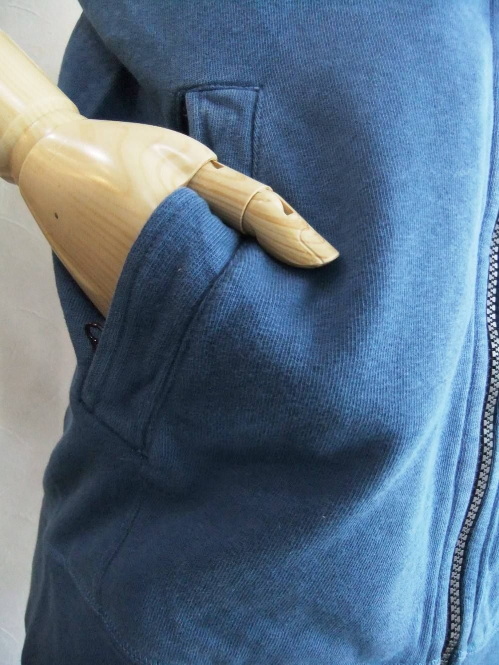 STONE ISLAND (ストーンアイランド) スウエット パーカー
