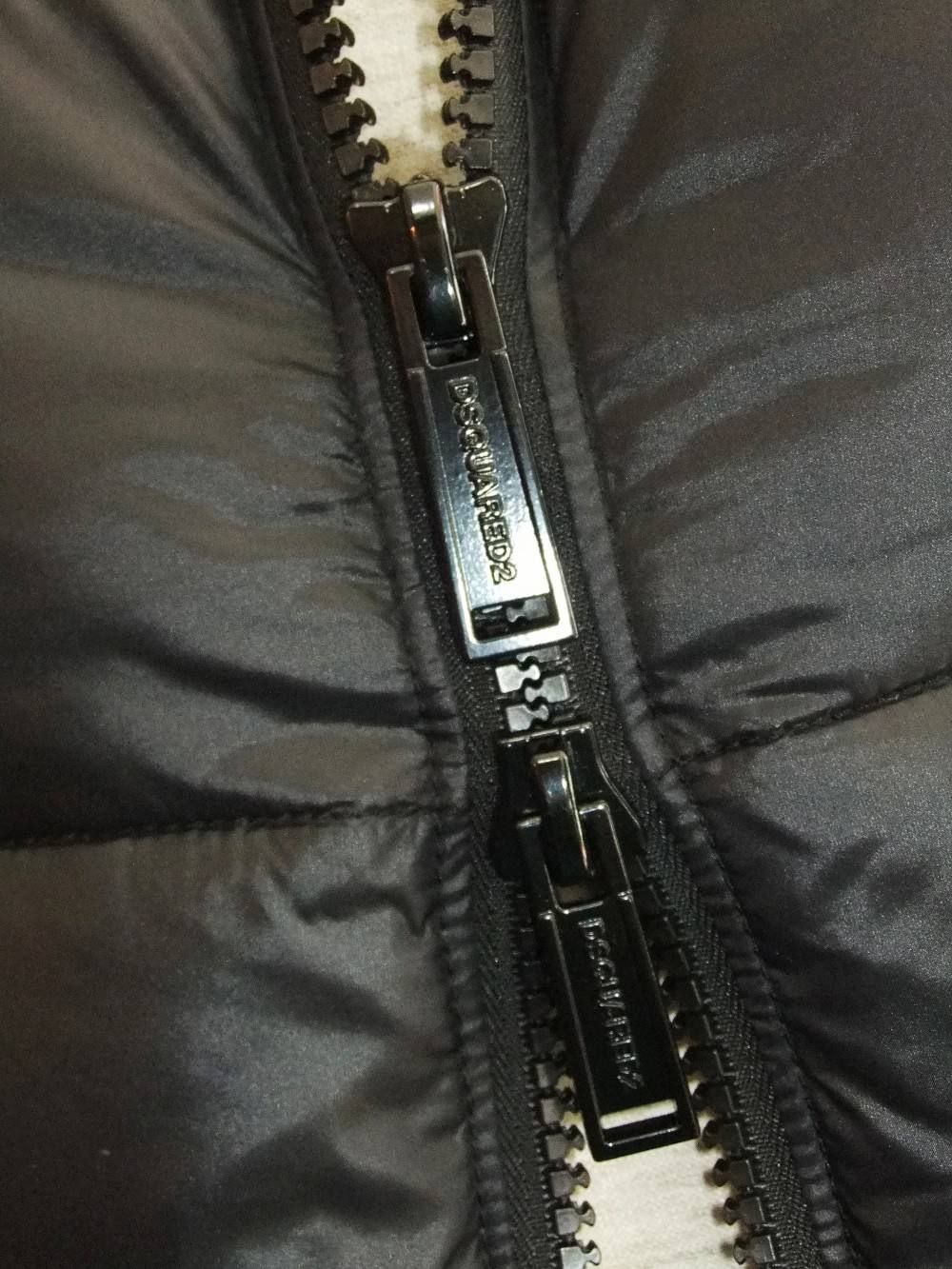 DOWN VEST