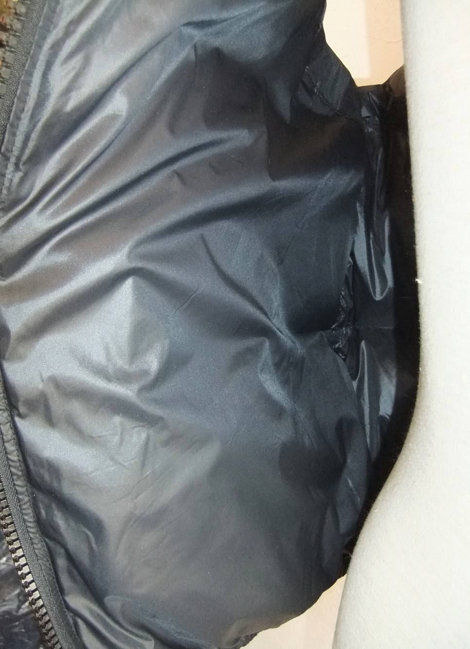 DOWN VEST